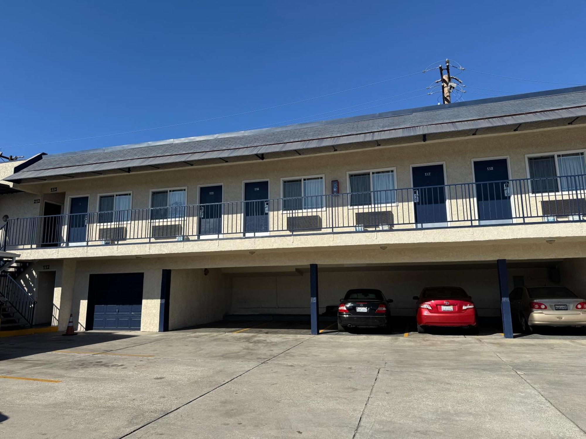 'לונג ביץ Hiland Motel מראה חיצוני תמונה