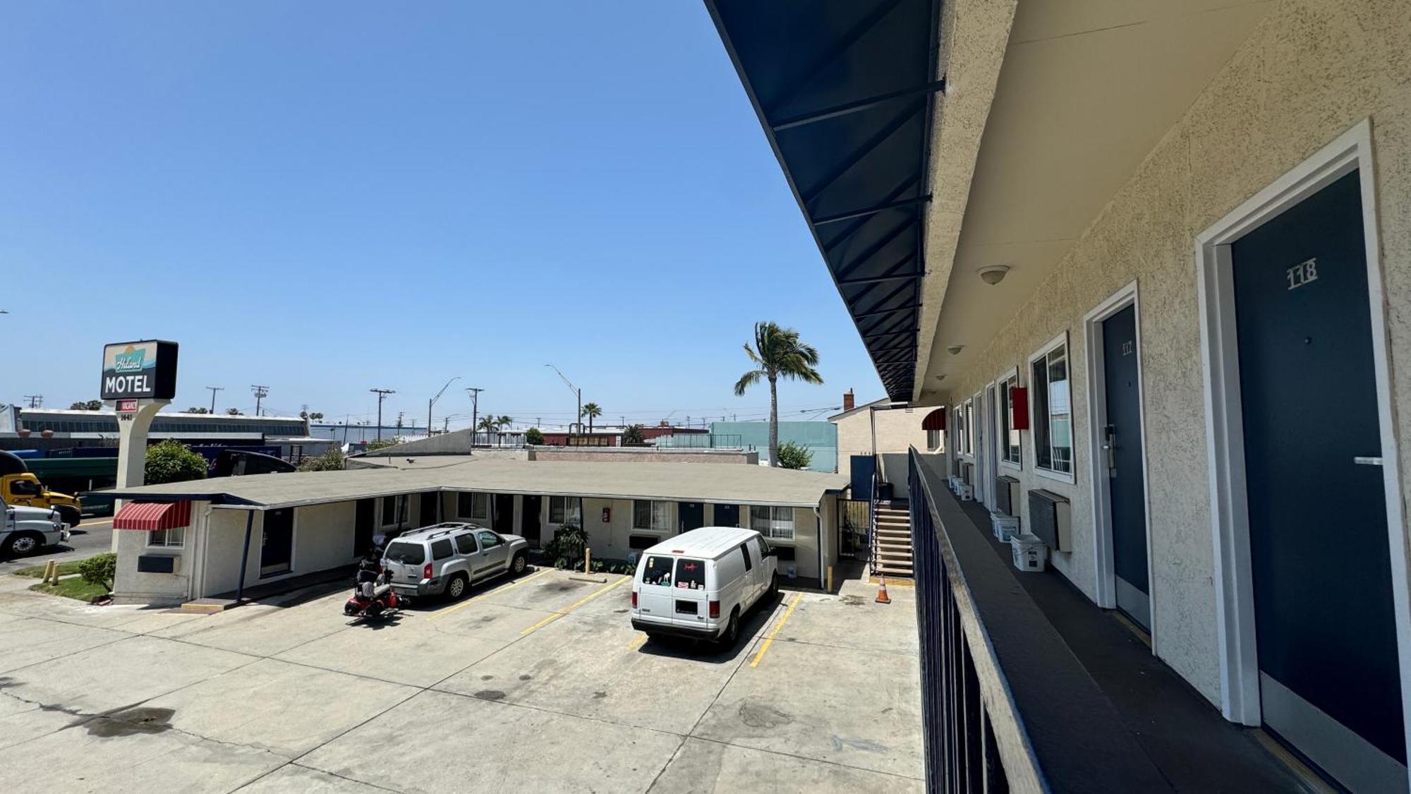'לונג ביץ Hiland Motel מראה חיצוני תמונה