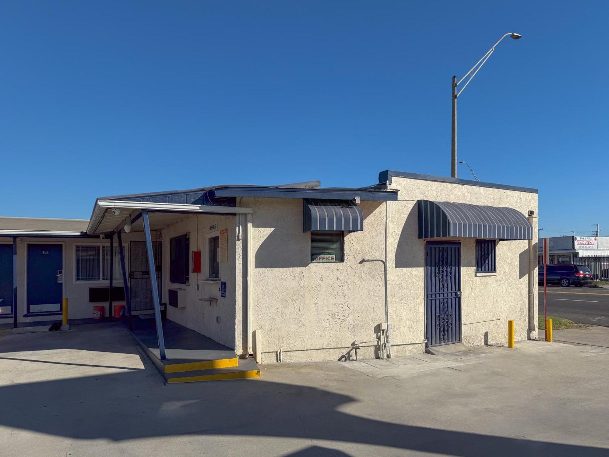 'לונג ביץ Hiland Motel מראה חיצוני תמונה